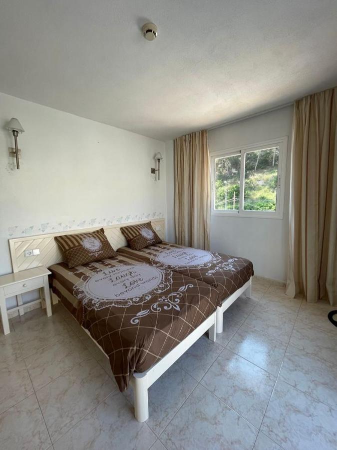 Apartamentos Torres Cardona 칼라 이온가 외부 사진